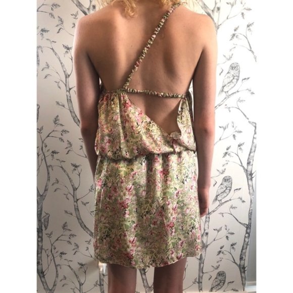 Kristina Ti Dresses & Skirts - Kristina Ti Floral Asymmetrical Dress Size 40